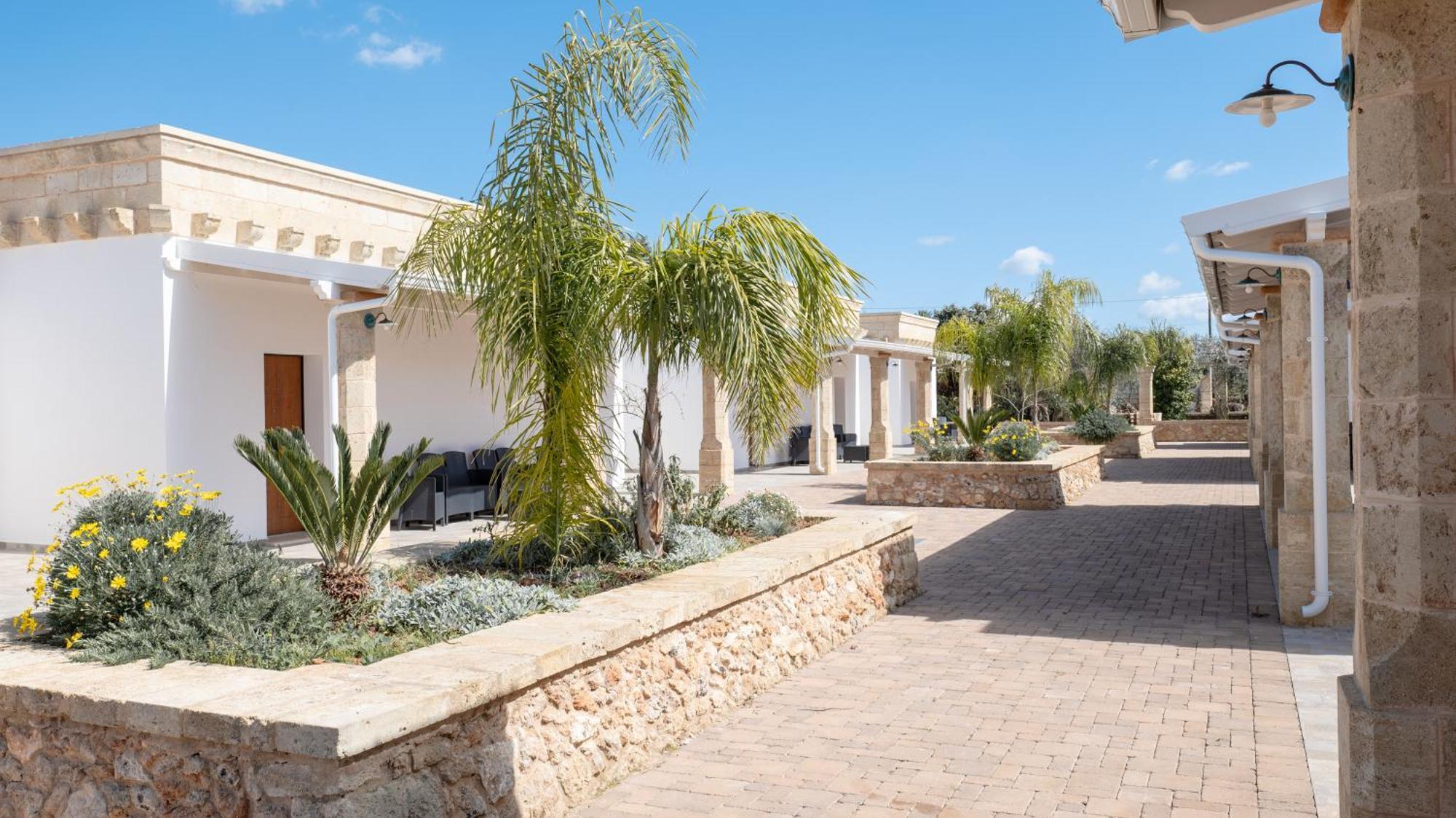 Borgo Specchia Natural Resort Bagian luar foto