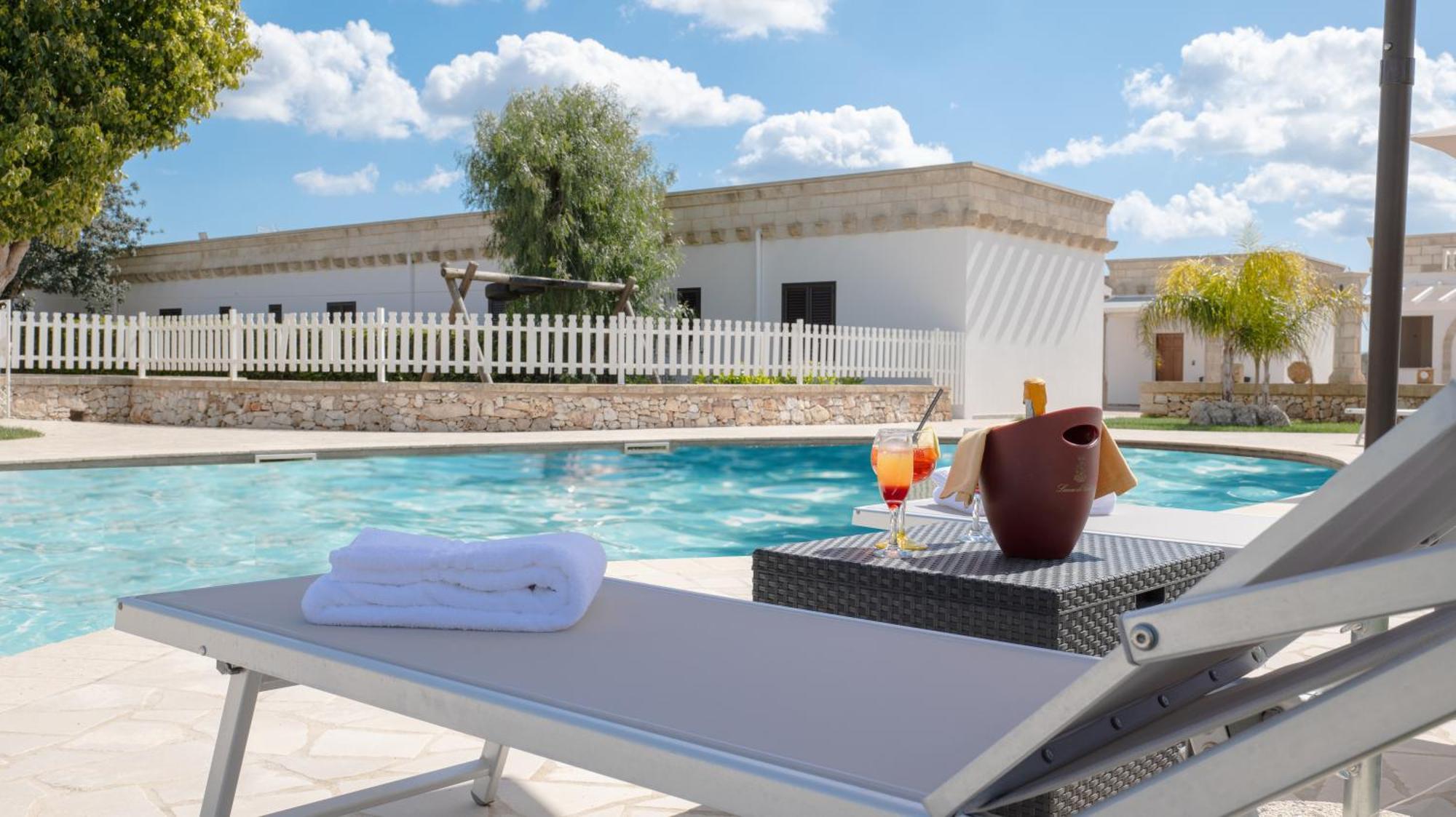 Borgo Specchia Natural Resort Bagian luar foto